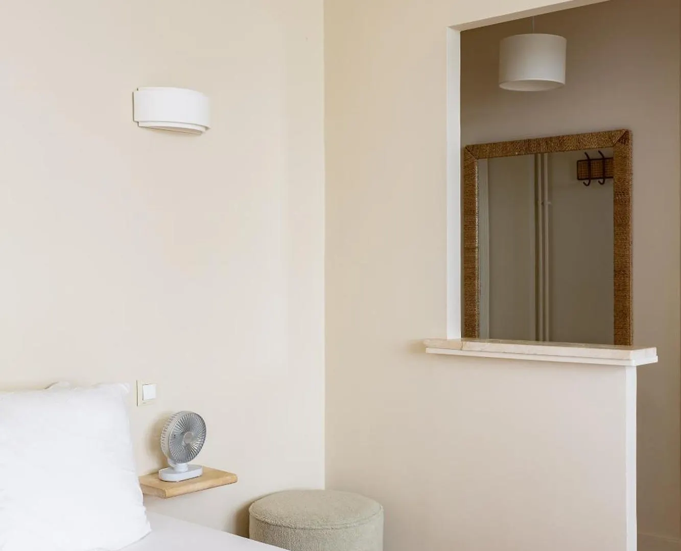 The Charming Saint Honore Apartment Paris